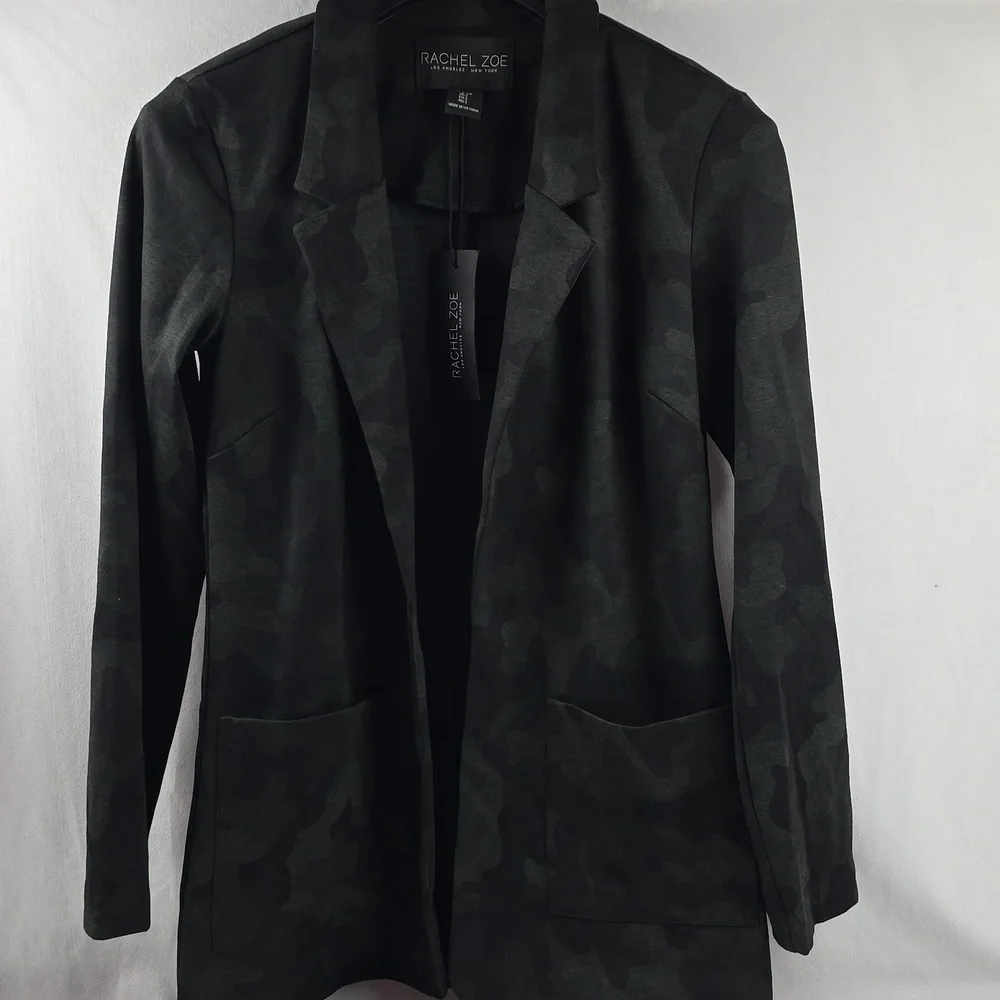 NWT Rachel Zoe Strech Dark Camouflage Blazer Size‎ Small V61